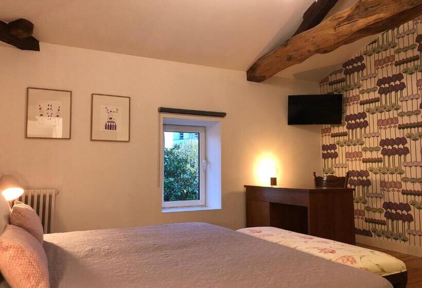 Отель Clos Monicord