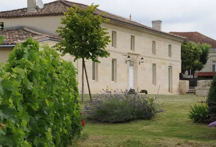 Hotelli Clos Monicord