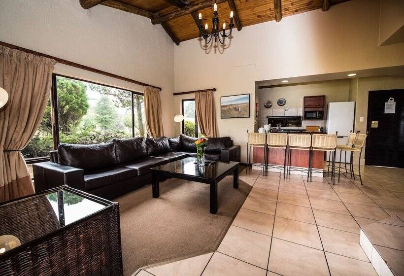 ホテル First Group Qwantani