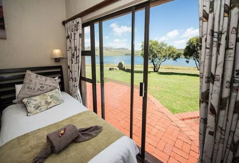 Hotelli First Group Qwantani