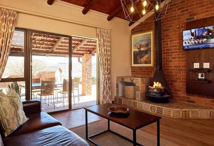 Hotelli First Group Qwantani