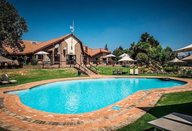 ホテル First Group Qwantani