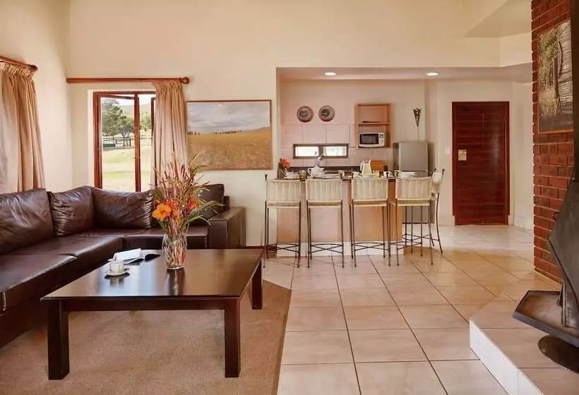 Hotelli First Group Qwantani