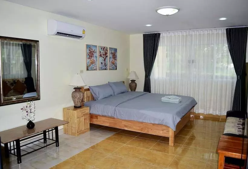 Hotelli Kate House Bangsaphan