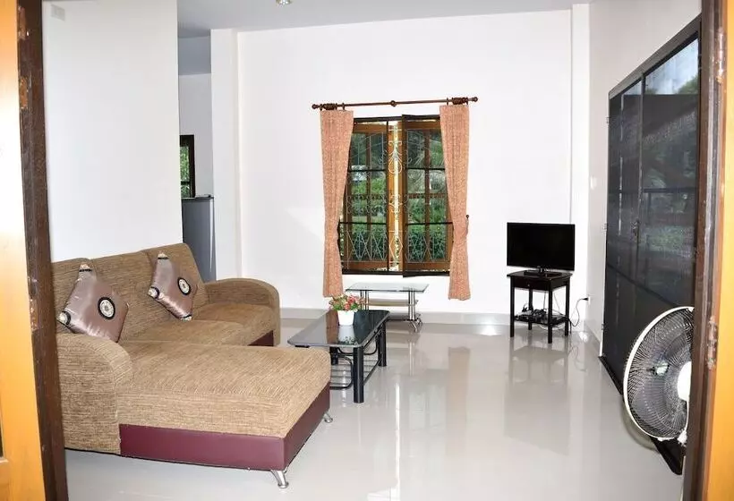 Hotelli Kate House Bangsaphan