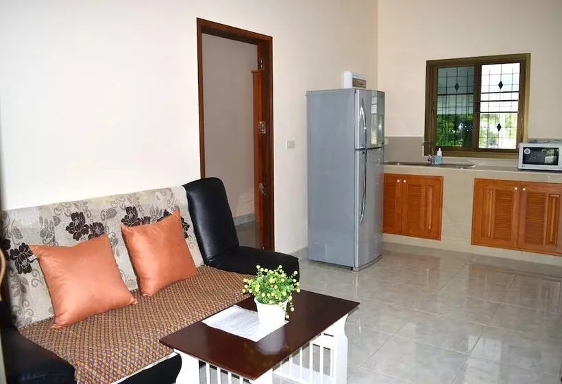 Hotelli Kate House Bangsaphan