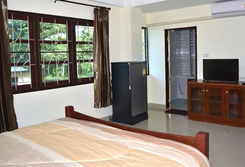 Hotelli Kate House Bangsaphan