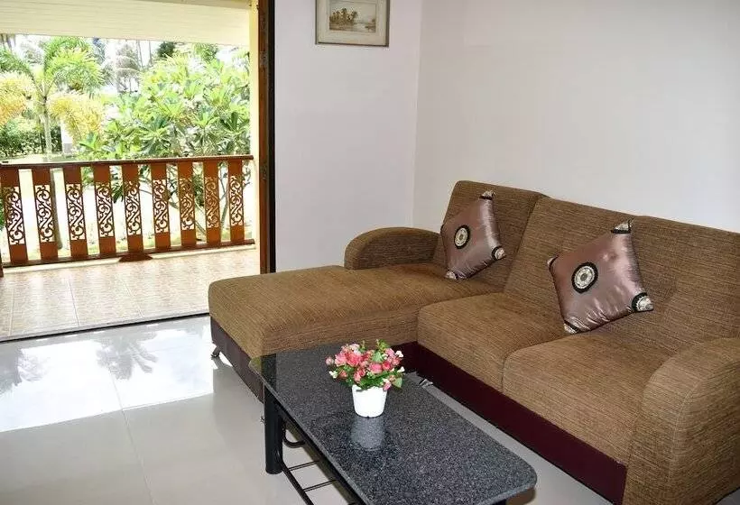 Hotelli Kate House Bangsaphan