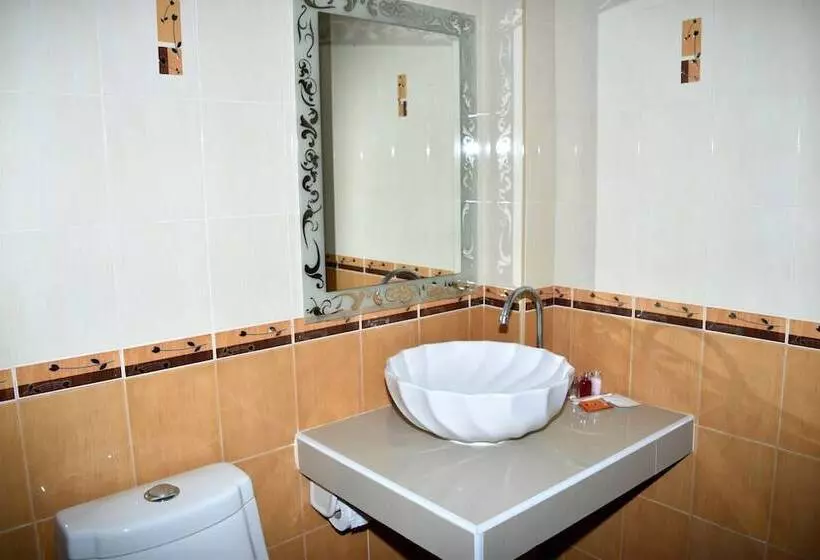 Hotelli Kate House Bangsaphan