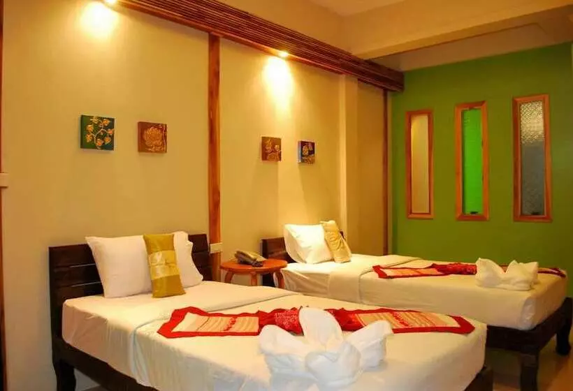 Hotelli Oopkaew Resort