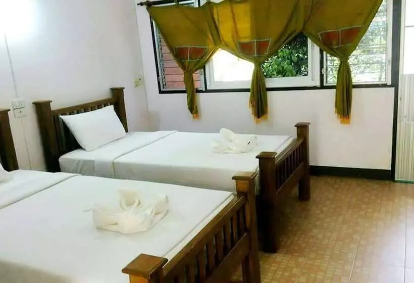 Hotelli Oopkaew Resort