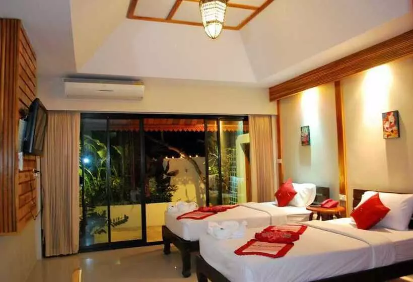 Hotelli Oopkaew Resort