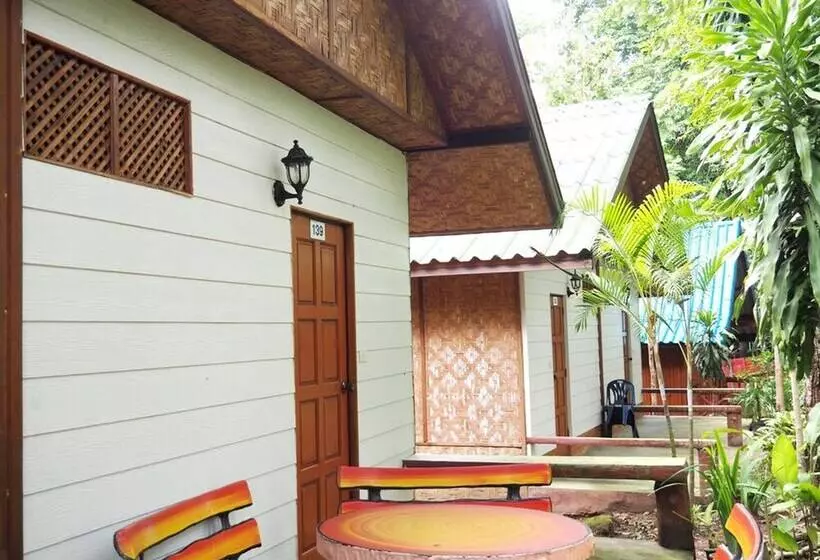 Hotelli Oopkaew Resort