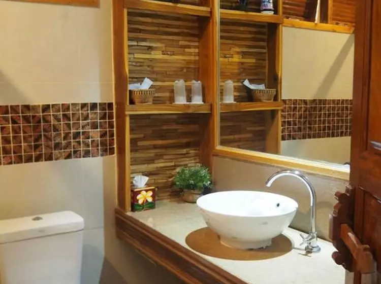 Hotelli Oopkaew Resort