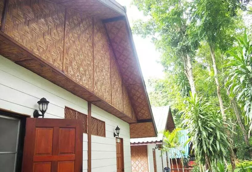 Hotelli Oopkaew Resort