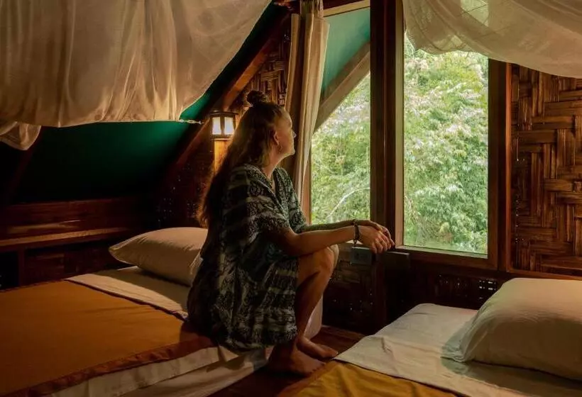 ホテル Our Jungle Camp   Eco Resort
