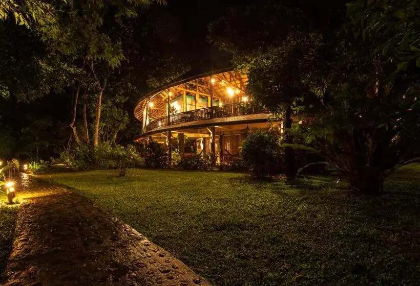 ホテル Our Jungle Camp   Eco Resort
