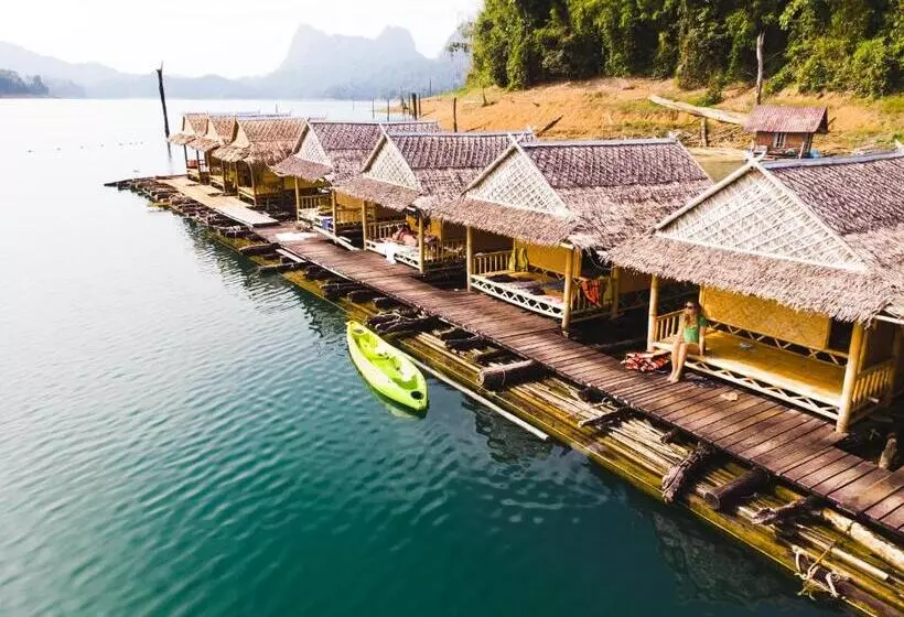 ホテル Our Jungle Camp   Eco Resort
