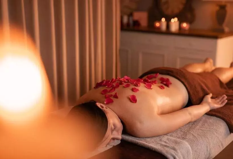 ホテル Palac Mala Wies