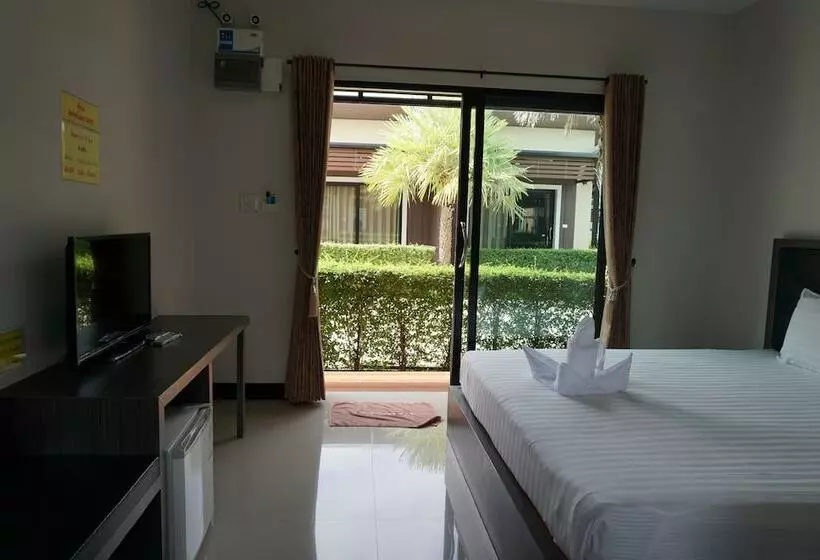 Hotelli Phumipat Resort Thungsong