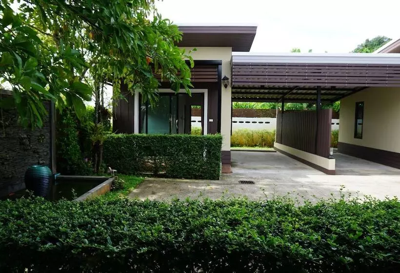 Hotelli Phumipat Resort Thungsong