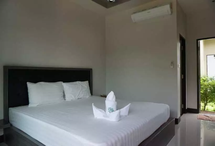 Hotelli Phumipat Resort Thungsong