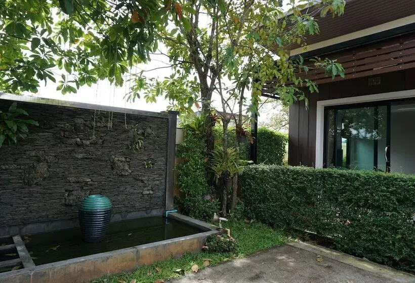 Hotelli Phumipat Resort Thungsong