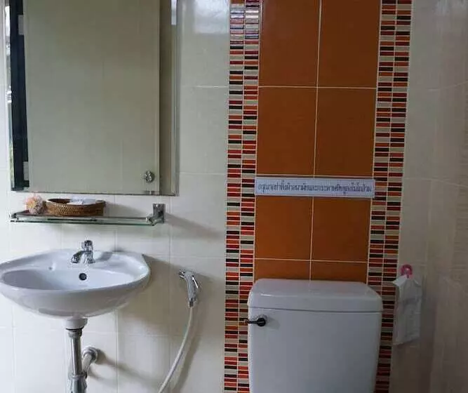 Hotelli Phumipat Resort Thungsong