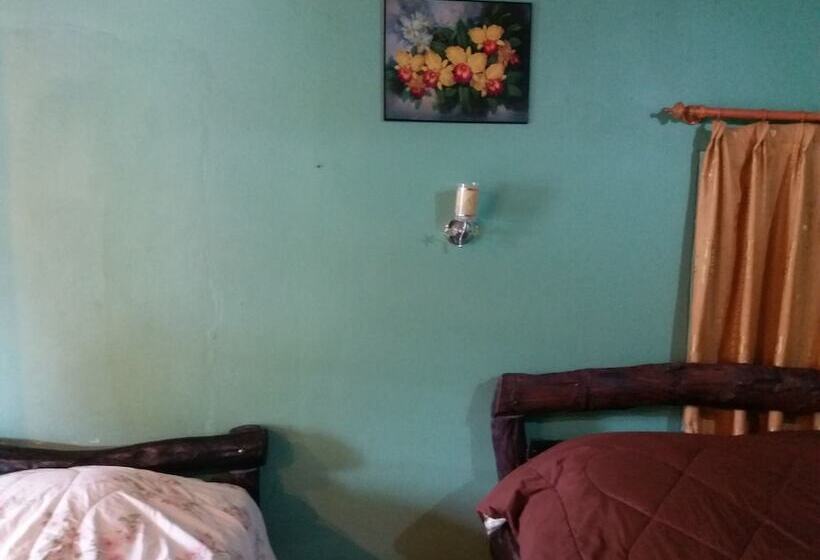 Hotelli Praw Fan Resort