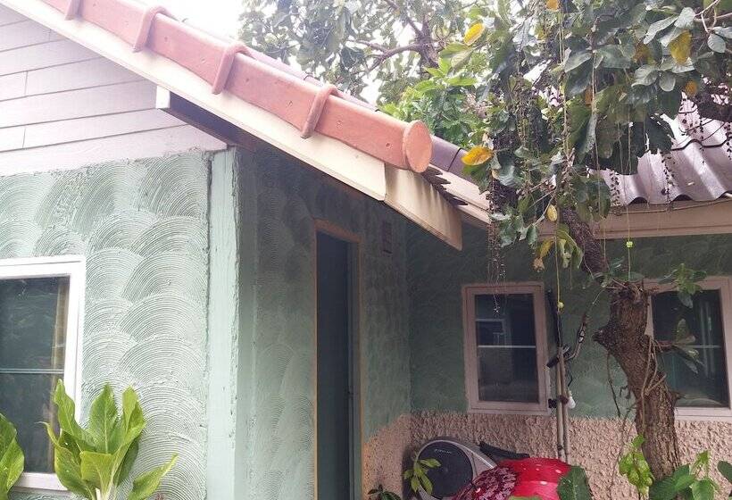 Hotelli Praw Fan Resort