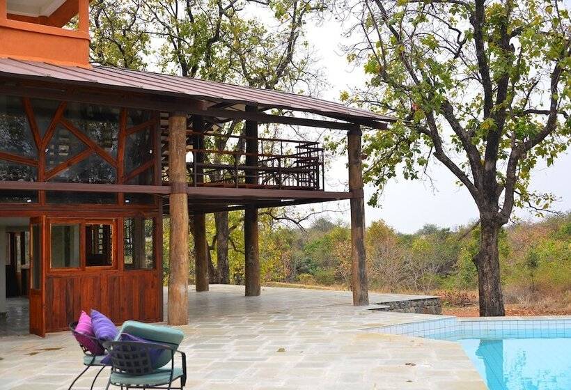 בית מלון כפרי Pugdundee Safaris   Pench Tree Lodge