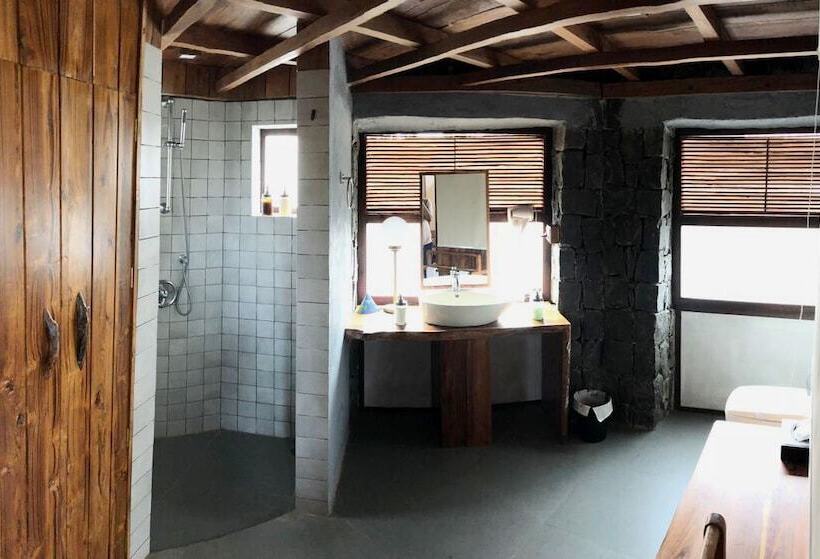 בית מלון כפרי Pugdundee Safaris   Pench Tree Lodge