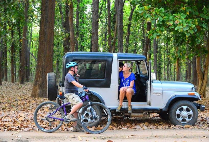 בית מלון כפרי Pugdundee Safaris   Pench Tree Lodge