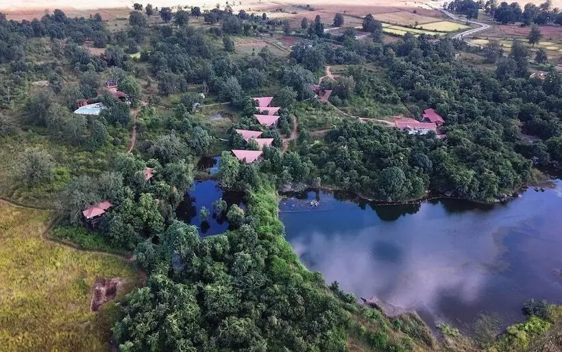 Hotelli Pugdundee Safaris   Pench Tree Lodge