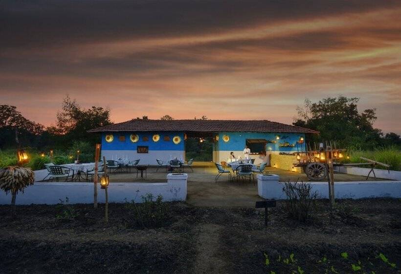 בית מלון כפרי Pugdundee Safaris   Pench Tree Lodge