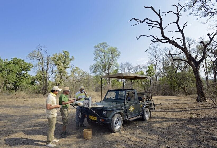 בית מלון כפרי Pugdundee Safaris   Pench Tree Lodge