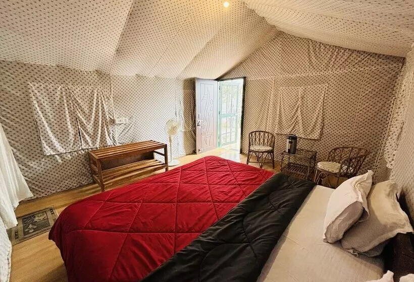 هتل Room On The Roof By Himalayan Eco Lodges