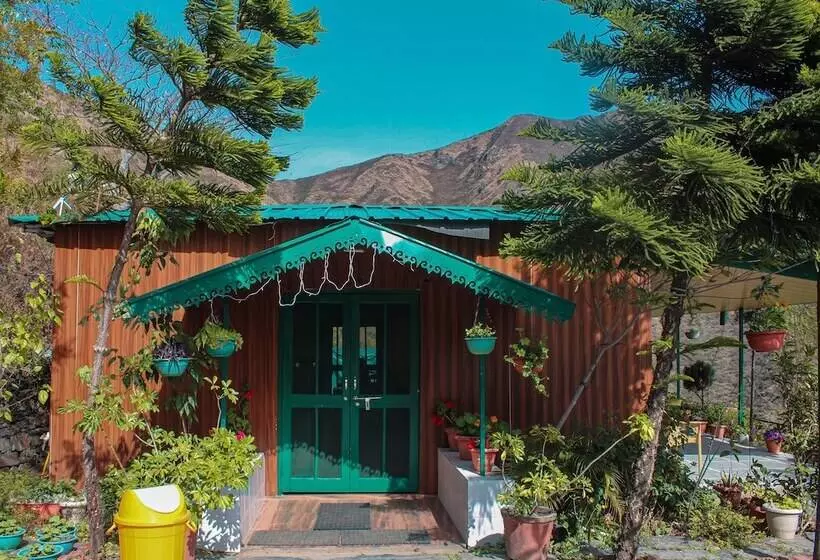 هتل Room On The Roof By Himalayan Eco Lodges