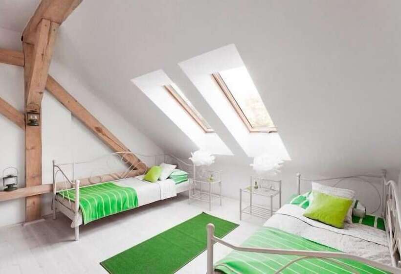 교외 호텔 Błędowskie Rosy