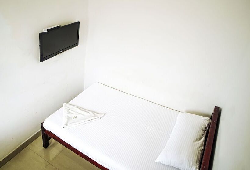 Pension (Hôtel basse catégorie) Kay Kay Residency