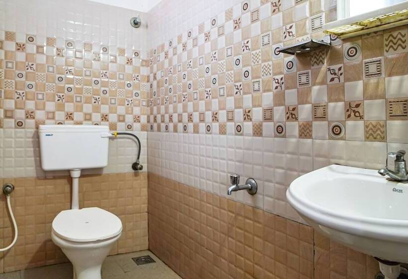 Pension (Hôtel basse catégorie) Kay Kay Residency