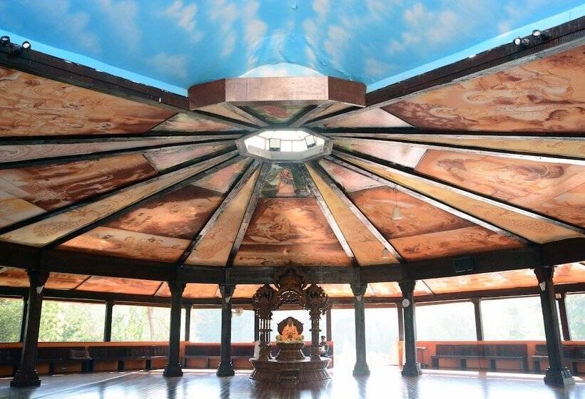 リゾートホテル Govardhan Eco Village