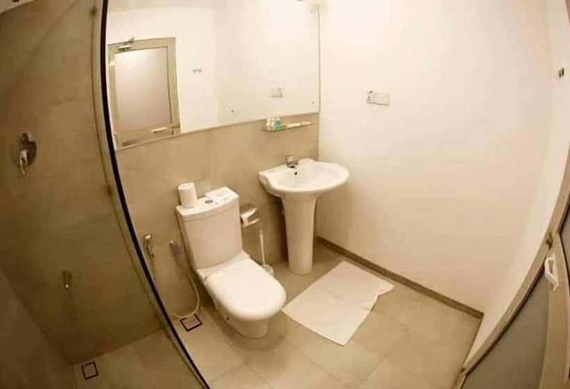 Riverside Hotel Colombo