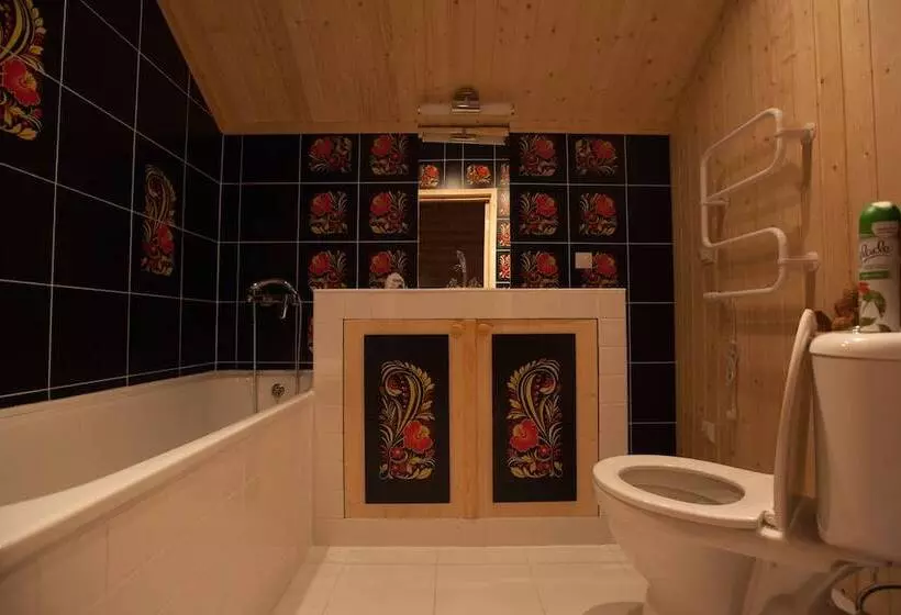 Shishki Na Lampushke   Russkaya Derevnya