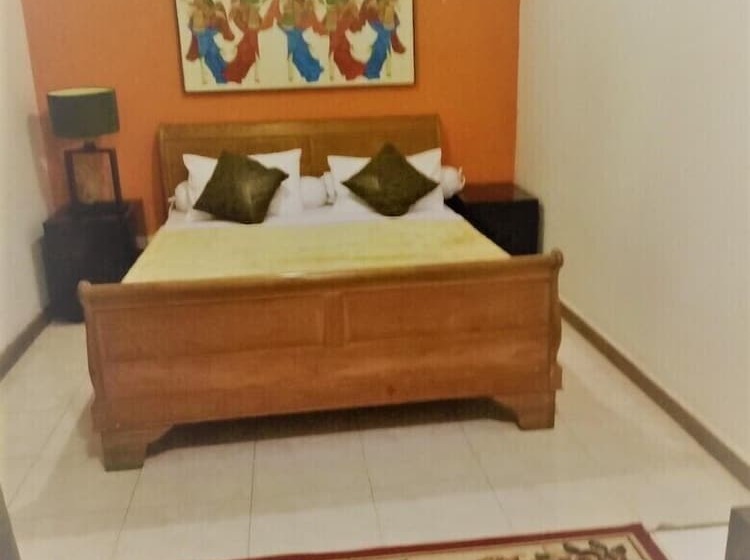 Bed and Breakfast Kembang Guest House
