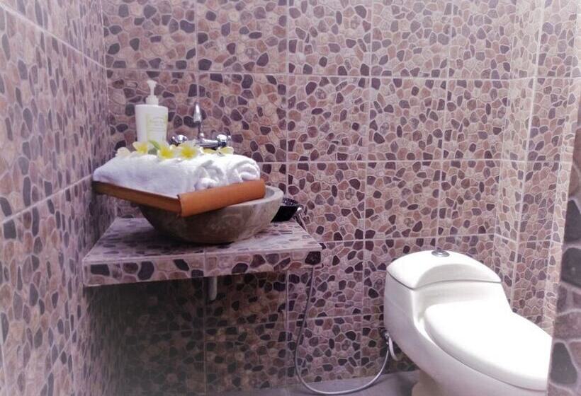 Bed and Breakfast Kembang Guest House