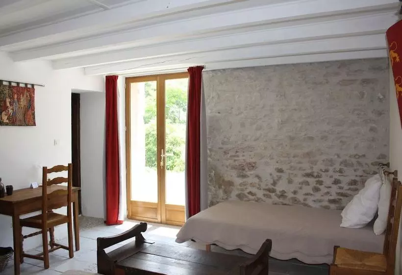 ベッドアンドブレックファースト L Auberge Médiévale  Maison D Hôtes