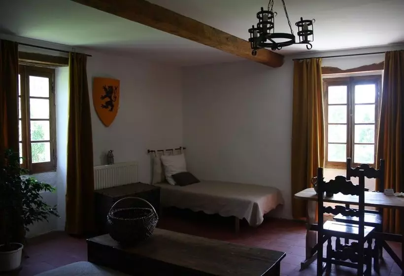 ベッドアンドブレックファースト L Auberge Médiévale  Maison D Hôtes