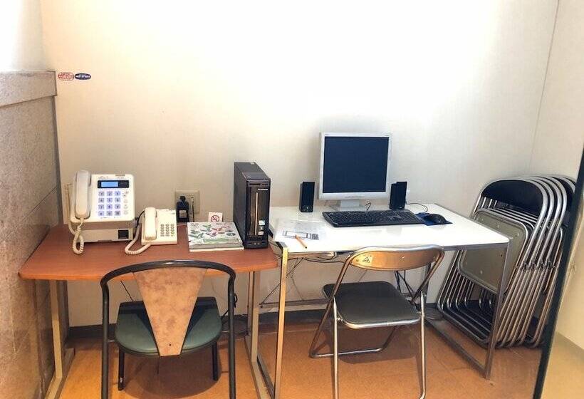 Business Hotel Cosmo Inn