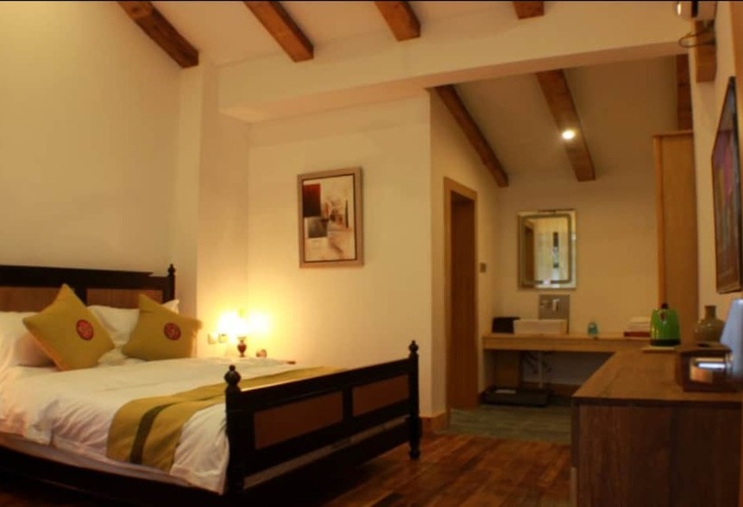 Chuxiong Courtyard China Theme Hostel